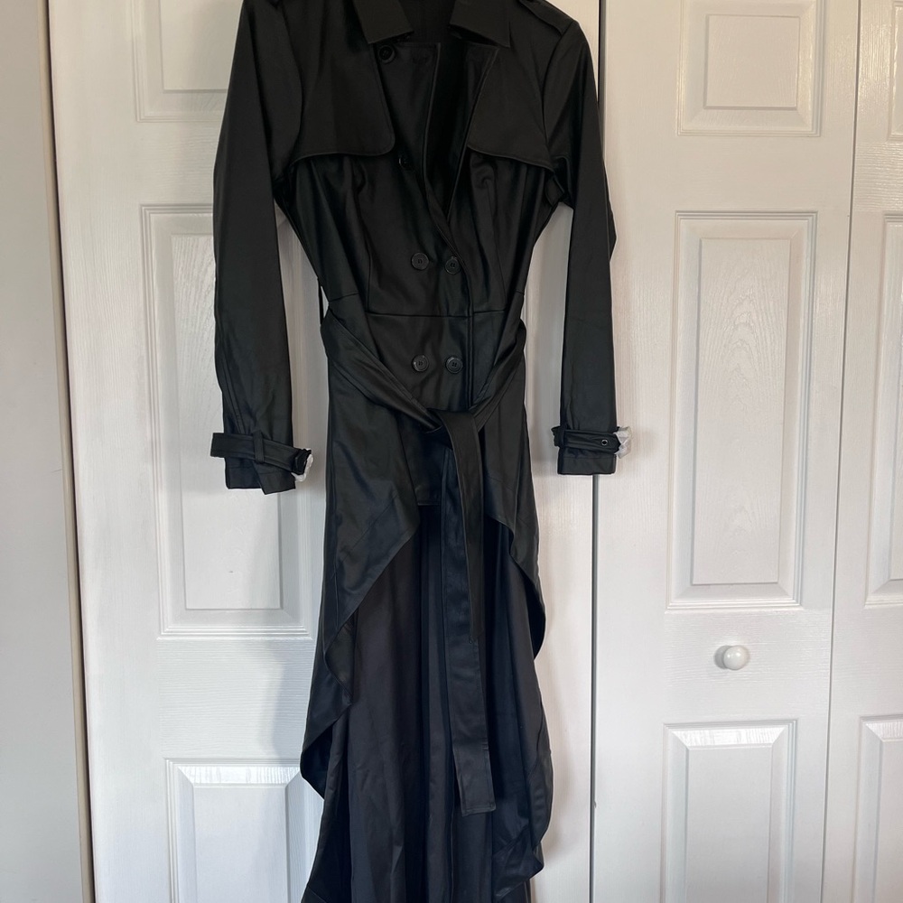VENUS Elegant Black High Low Coat